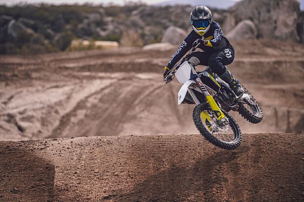 MY23-Motocross | Husqvarna 日本